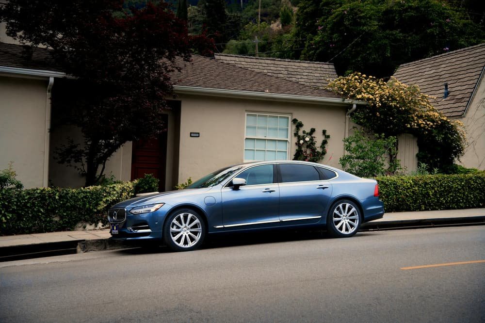 Woodbridge CT garage door repair near me by Vintage Garage Door Repair